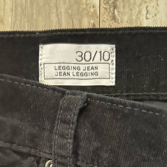 Gap 1969 Black Corduroy Legging Jeans. Skinny Jeans Cords. Waist size 30 - Picture 9 of 11